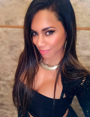Candid bride Veliz from Caracas (Venezuela), 40 yo, hair color black