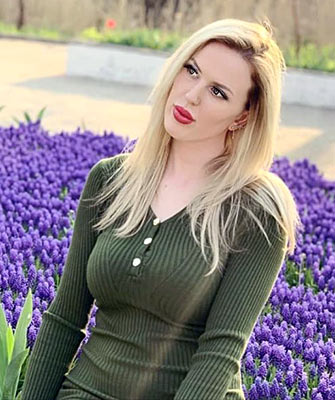 Tender lady Aleksandra from Zaporozhye (Ukraine), 29 yo, hair color blonde