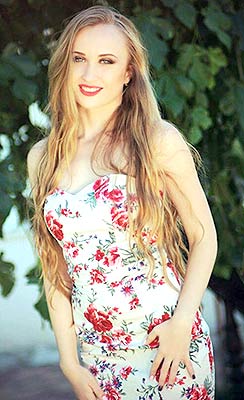 Creative bride Galina from Odessa (Ukraine), 30 yo, hair color light brown