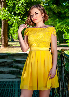 Relationship girl Ekaterina from Dnipro (Ukraine), 29 yo, hair color dark brown