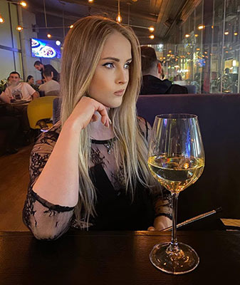 Passion lady Veronika from Kiev (Ukraine), 26 yo, hair color blonde