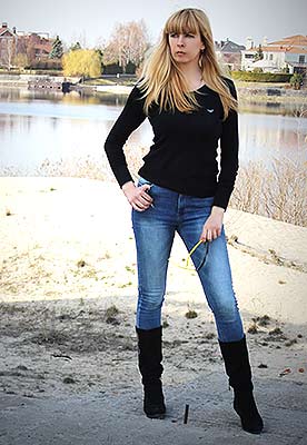 Good woman Oksana from Odessa (Ukraine), 46 yo, hair color peroxide blonde