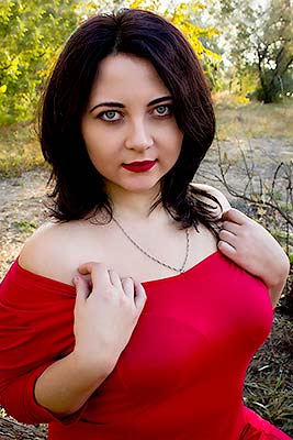 Kind woman Nadejda from Nikolaev (Ukraine), 33 yo, hair color chestnut
