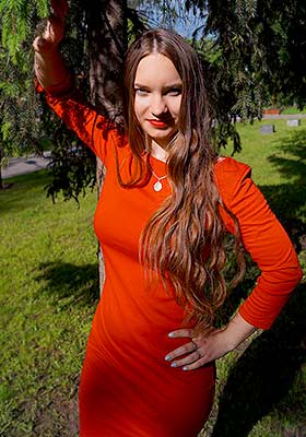 Social girl Alena from Kharkov (Ukraine), 29 yo, hair color dark brown
