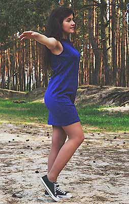 Openminded girl Tala from Kharkov (Ukraine), 26 yo, hair color brunette