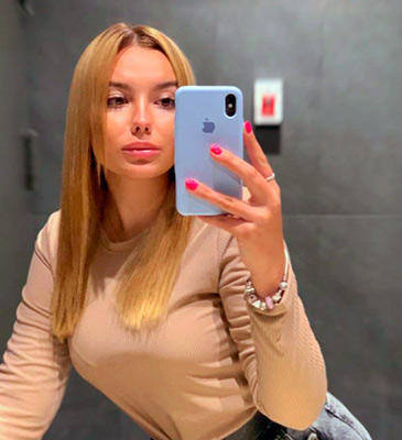 Relationship bride Viktoriya from Poltava (Ukraine), 23 yo, hair color blonde