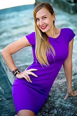 Kindhearted lady Anna from Kherson (Ukraine), 37 yo, hair color blonde