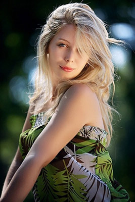 Trustworthy woman Ol'ga from Kherson (Ukraine), 40 yo, hair color blonde