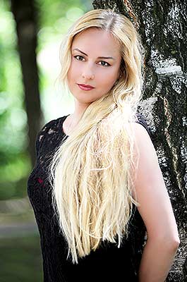 Open woman Larisa from Khmelnitsky (Ukraine), 56 yo, hair color blonde