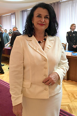 Kind woman Viktoriya from Chernigov (Ukraine), 56 yo, hair color black