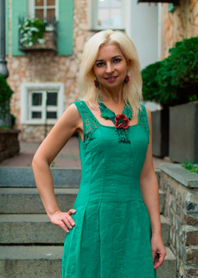 Romantic lady Tat'yana from Zurich (Switzerland), 52 yo, hair color blonde