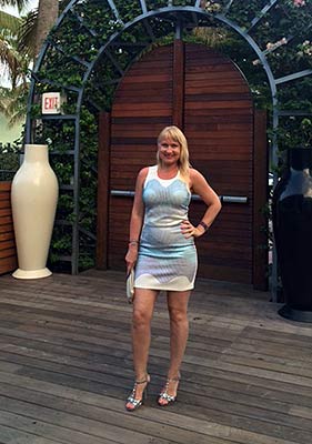 Family oriented lady Alena from New-York (USA), 48 yo, hair color blonde
