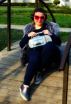 Sociable lady Ol'ga from Lugansk (Ukraine), 42 yo, hair color blonde