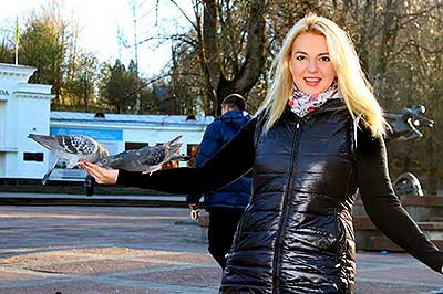 Tender woman Viktoriya from Dnepropetrovsk (Ukraine), 41 yo, hair color blond