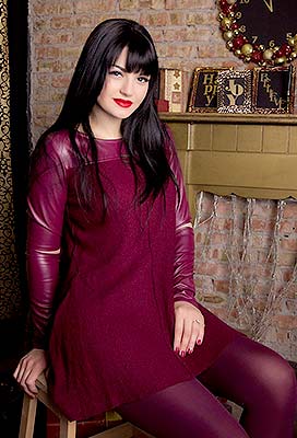 Wise girl Aleksandra from Nikolaev (Ukraine), 32 yo, hair color black