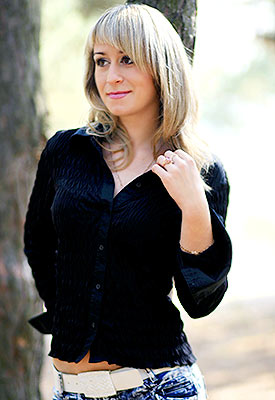 Creative woman Anna from Nikolaev (Ukraine), 36 yo, hair color blonde