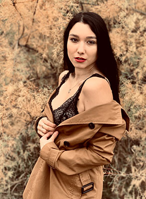 Positive lady Elena from Nikolaev (Ukraine), 26 yo, hair color brown-haired