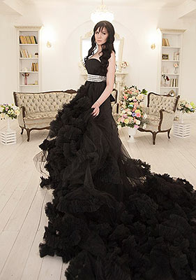 Openminded lady Irina from Krivoy Rog (Ukraine), 38 yo, hair color black