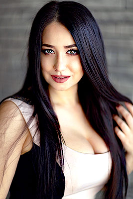 Sensitivesensual woman Elena from Nikolaev (Ukraine), 35 yo, hair color brown-haired