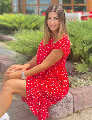 Serious bride Valentina from Nikolaev (Ukraine), 34 yo, hair color brown-haired