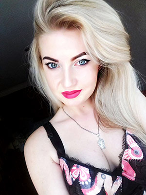 Kind lady Irina from Nikopol (Ukraine), 30 yo, hair color blonde