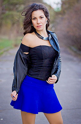 Passionate woman Irina from Krivoy Rog (Ukraine), 39 yo, hair color brunette