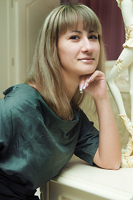 Cheerful bride Alena from Odessa (Ukraine), 37 yo, hair color light brown