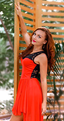 Kind woman Irina from Odessa (Ukraine), 35 yo, hair color red-haired