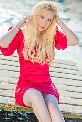 Passion bride Nina from Odessa (Ukraine), 33 yo, hair color blonde