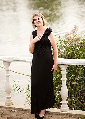 Devoted lady Yuliya from Poltava (Ukraine), 36 yo, hair color brown-haired