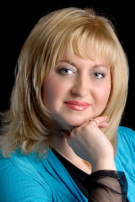 Goaloriented bride Yuliya from Poltava (Ukraine), 50 yo, hair color blonde