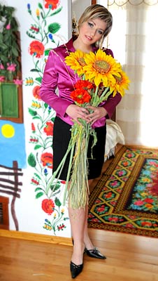 Optimist woman Ira from Poltava (Ukraine), 49 yo, hair color brown