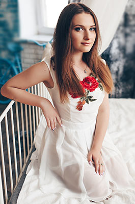 Modern lady Anna from Simferopol (Russia), 26 yo, hair color brown