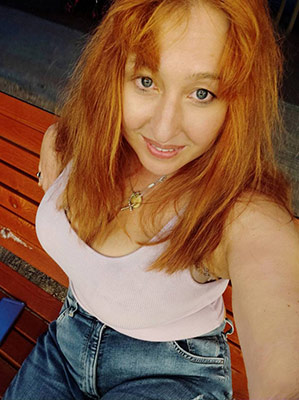 Happy lady Viktoriya from Simferopol (Russia), 40 yo, hair color light brown
