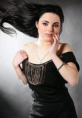 Hospitable woman Ol'ga from Vinnitsa (Ukraine), 32 yo, hair color black