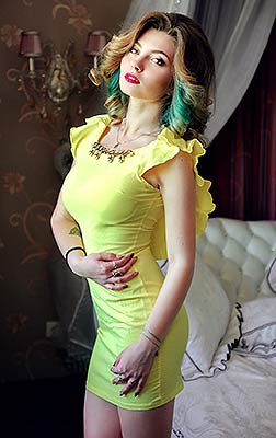 Active bride Dar'ya from Zaporozhye (Ukraine), 29 yo, hair color chestnut