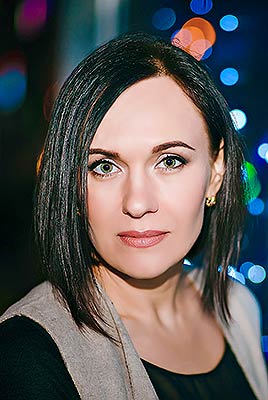 Calm woman Olesya from Zaporozhye (Ukraine), 46 yo, hair color chestnut