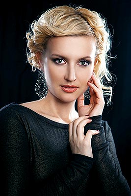 Communicative lady Ekaterina from Zaporozhye (Ukraine), 39 yo, hair color blonde