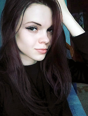 Feminine girl Tat'yana from Kiev (Ukraine), 27 yo, hair color red-haired