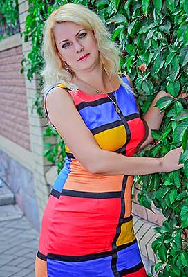 Kind lady Ol'ga from Zaporozhye (Ukraine), 44 yo, hair color blonde