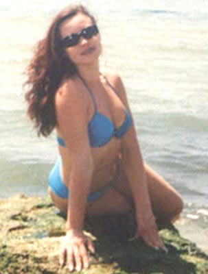 Serious woman Natal'ya in bikini from Vinnitsa (Ukraine), 45 yo, hair color brunette