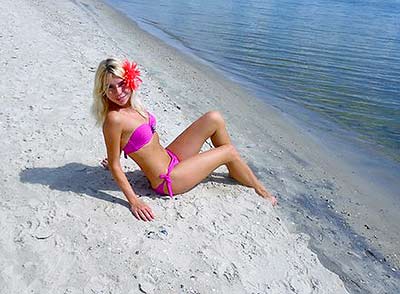 Diligent lady Tat'yana in bikini from Mariupol (Ukraine), 33 yo, hair color blonde
