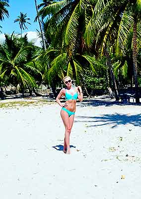 Active woman Lesya in bikini from Odessa (Ukraine), 36 yo, hair color blonde