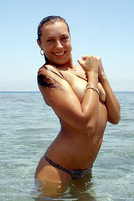 Responsible bride Kamilla in bikini from Kiev (Ukraine), 38 yo, hair color brown
