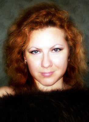 Calm bride Yuliya from Perevalsk (Ukraine), 47 yo, hair color red