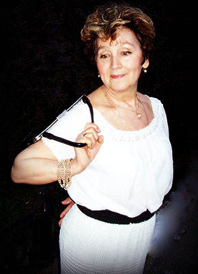 Grateful bride Mariya from Alchevsk (Ukraine), 79 yo, hair color chestnut