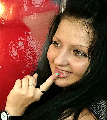 Sociable woman Tat'yana from Alchevsk (Ukraine), 35 yo, hair color black