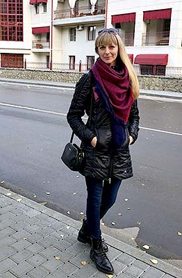 Happiness woman Natal'ya from Barnaul (Russia), 43 yo, hair color blonde