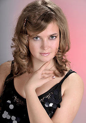 Welleducated bride Valeriya from Berdyansk (Ukraine), 32 yo, hair color dark brown