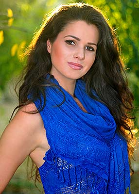 Smart woman Evgeniya from Berdyansk (Ukraine), 37 yo, hair color chestnut